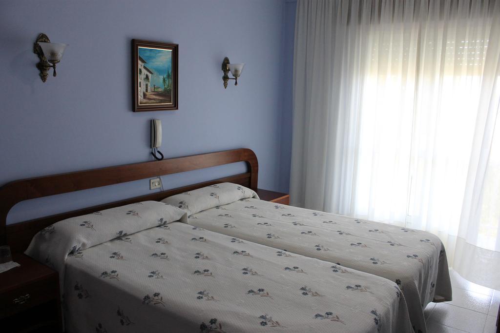 Hotel Arco Iris Віланова-де-Ароуса Номер фото