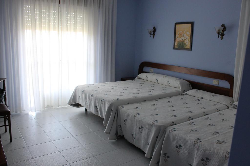 Hotel Arco Iris Віланова-де-Ароуса Номер фото